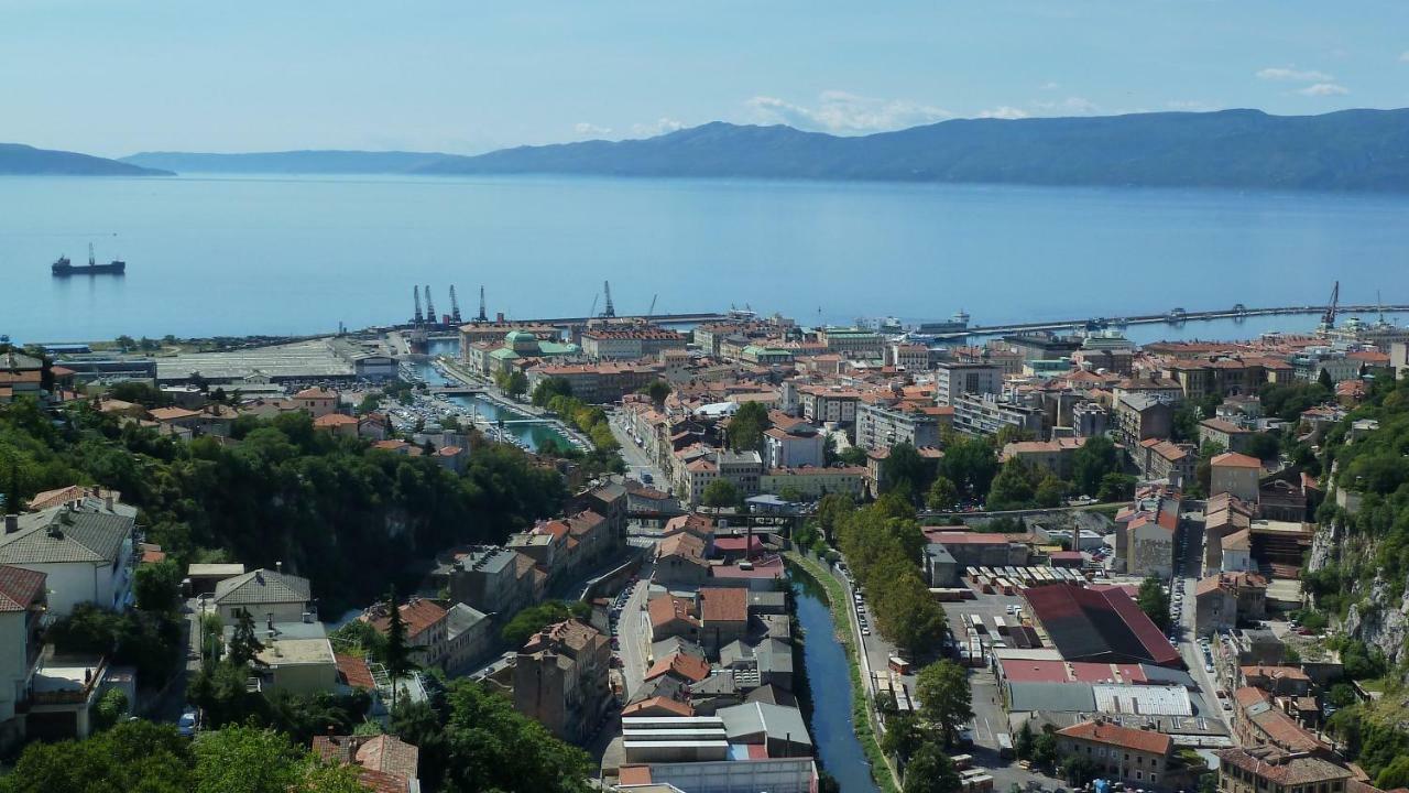 Apartment Vida - Amazing Place With Garden And Terrace Rijeka Exterior photo