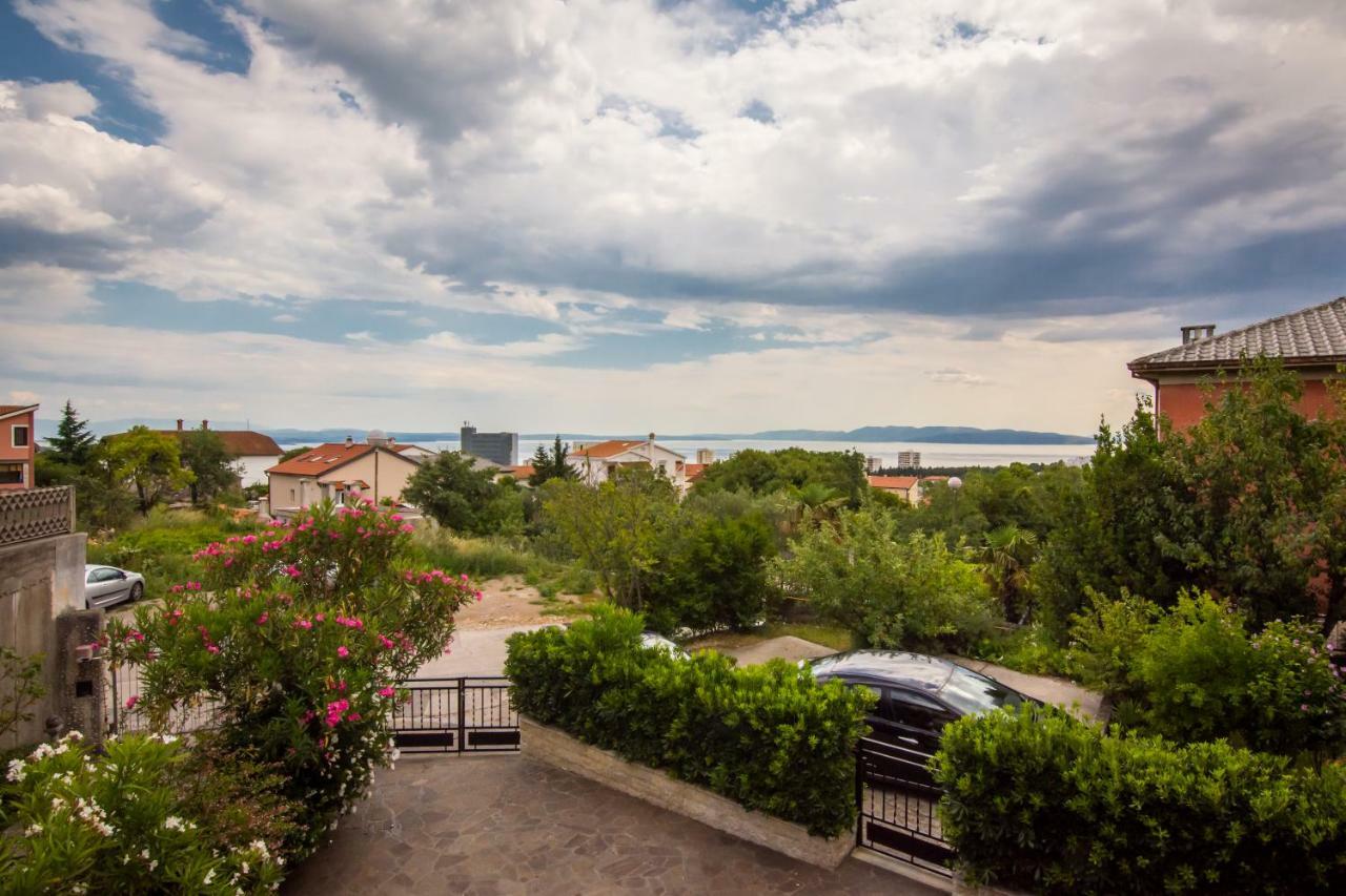 Apartment Vida - Amazing Place With Garden And Terrace Rijeka Exterior photo