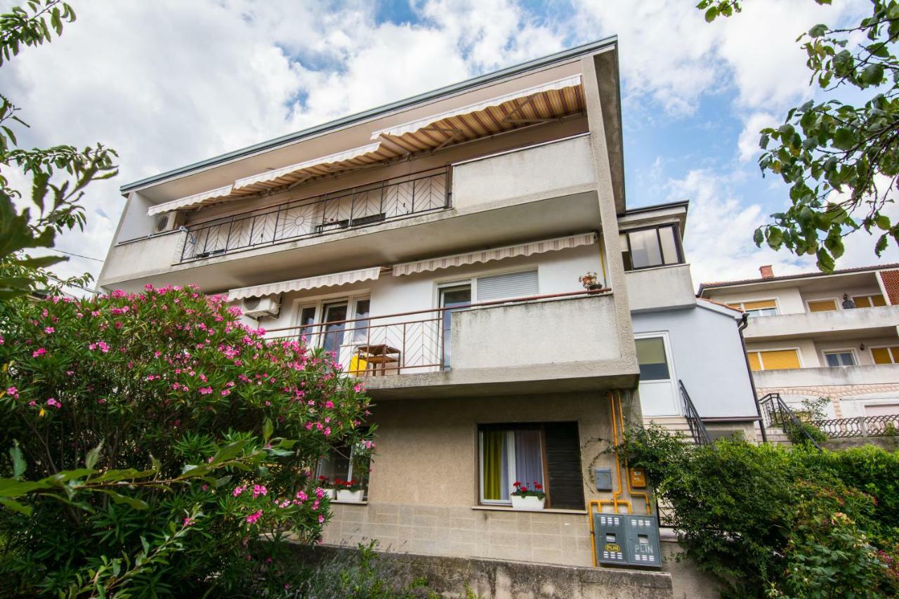 Apartment Vida - Amazing Place With Garden And Terrace Rijeka Exterior photo